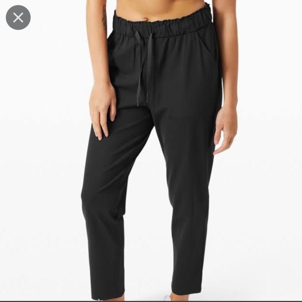 Lululemon On the Move Pant *light